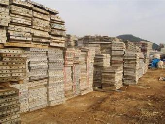 東莞長(zhǎng)安廢鋁模回收公司《長(zhǎng)安專業(yè)高價(jià)收購(gòu)廢鋁模》_志趣網(wǎng)